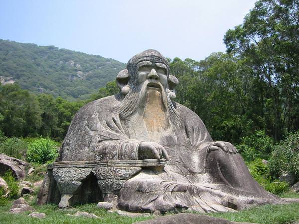 LaHoChi, sculpture représentant Lao Tseu inspirant la sérénité